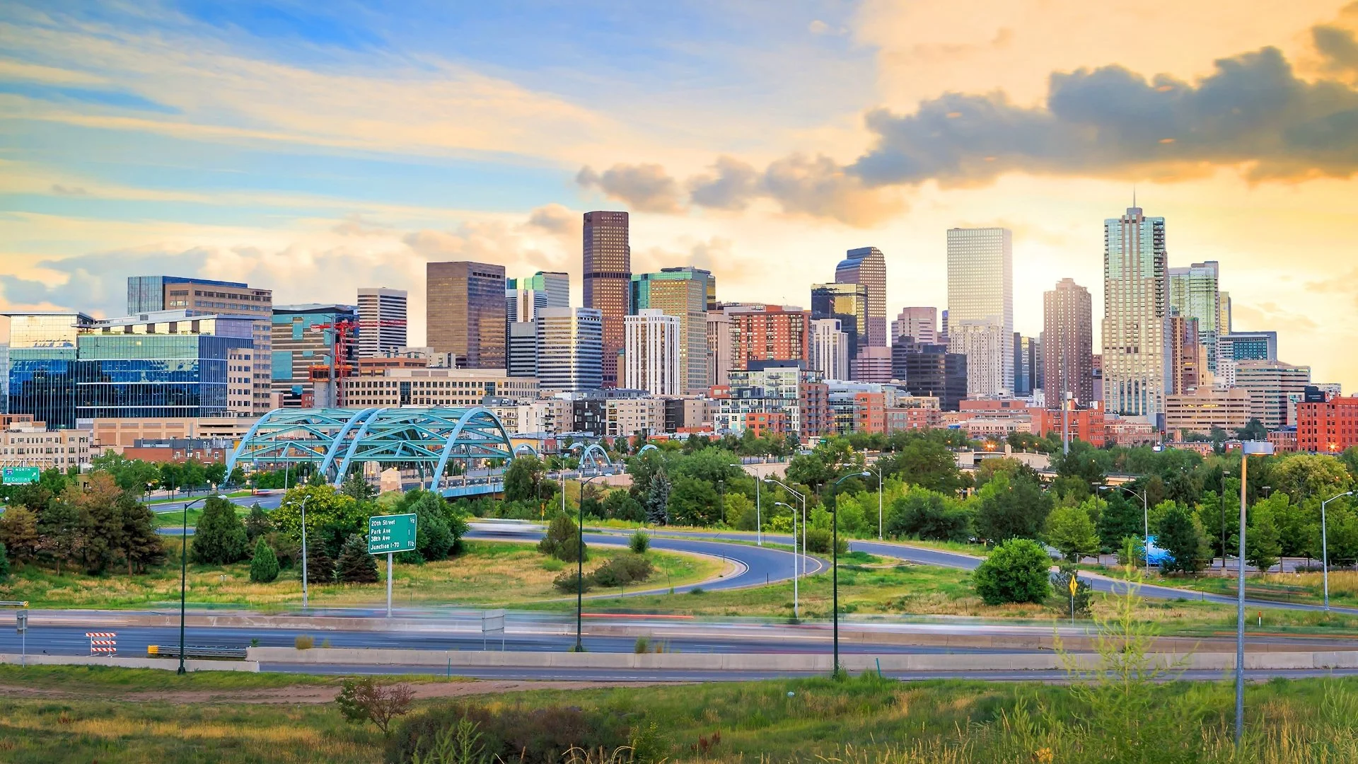 Denver, CO skyline with cityscape view in Denver, CO.